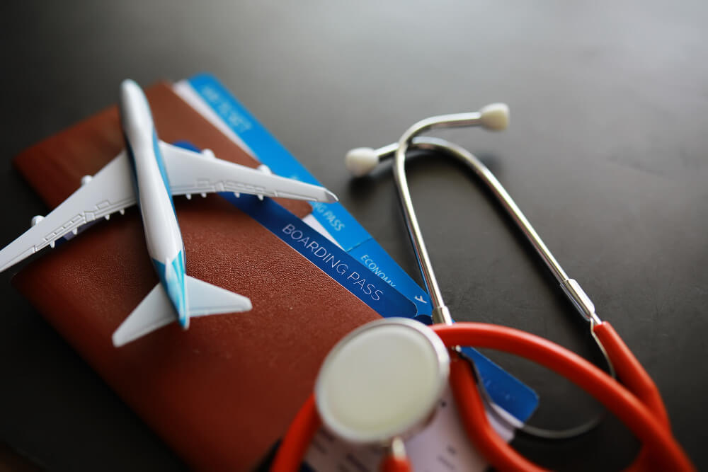 sanciones por viajar al extranjero estando de baja médica en 2026
